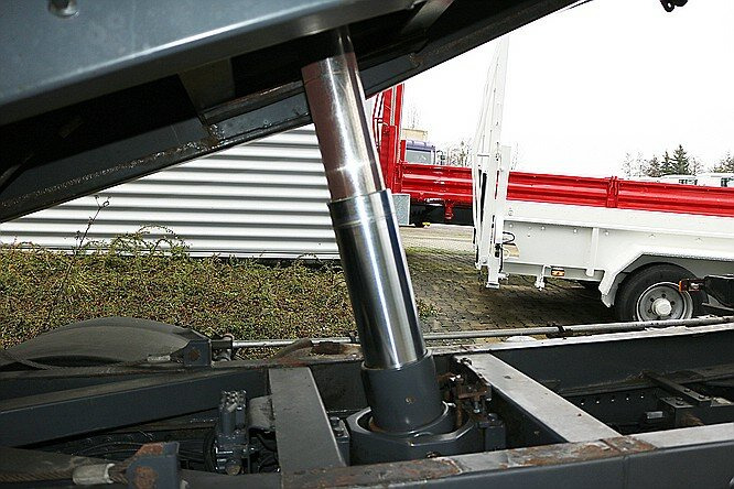 Mercedes-Benz Actros 1841L 4x2 1841L 4x2 Lück Getreidekipper, Retarder, MP3, 2x VORH.! - Tipper: picture 5 Mercedes-Benz Actros 1841L 4x2 1841L 4x2 Lück Getreidekipper, Retarder, MP3, 2x VORH.! - Tipper: picture 5