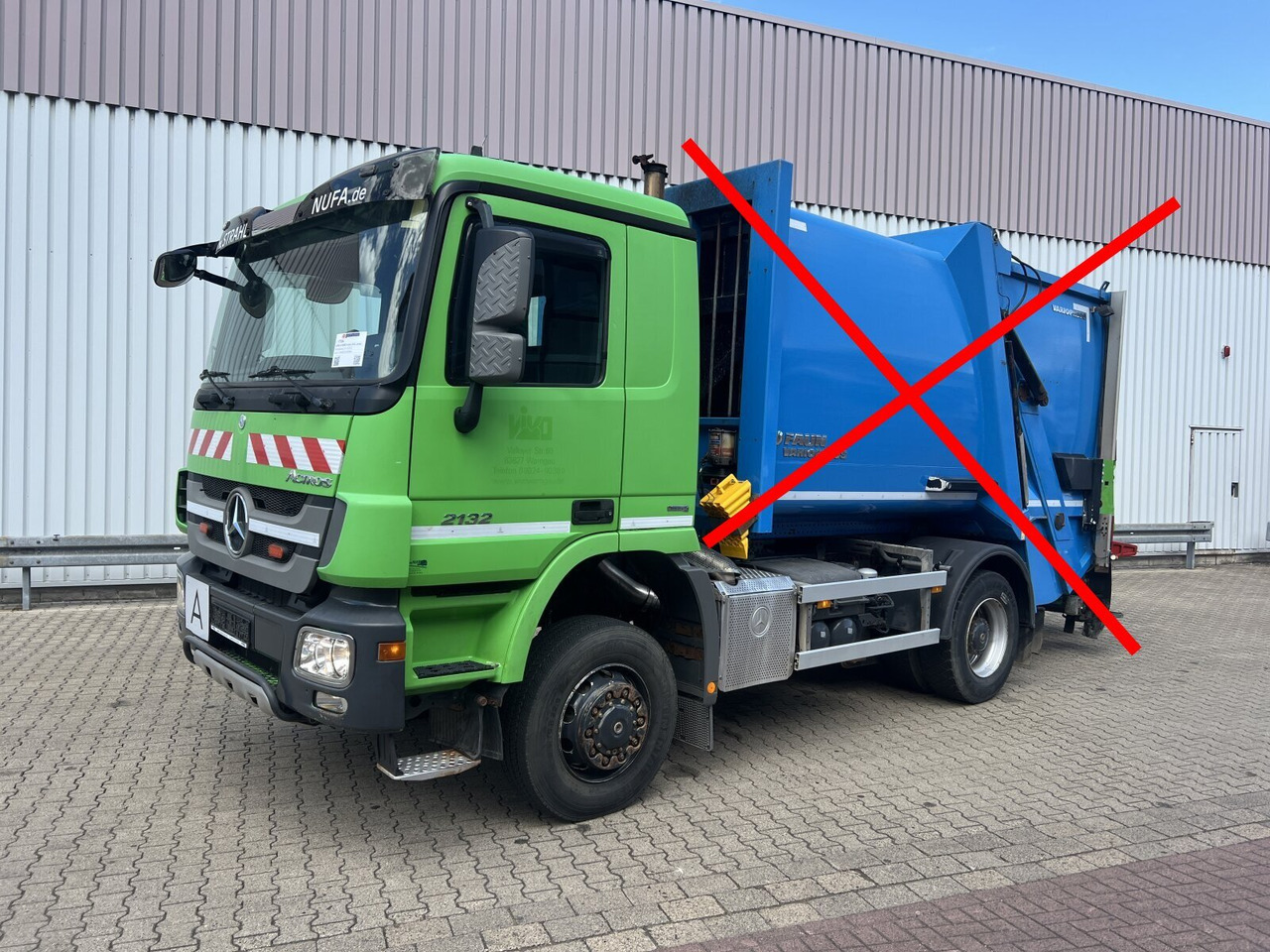 Mercedes-Benz Actros 2032 LA 4x4 Actros 2032 LA 4x4/ Rdstand 3.600 mm - Cab chassis truck: picture 1 Mercedes-Benz Actros 2032 LA 4x4 Actros 2032 LA 4x4/ Rdstand 3.600 mm - Cab chassis truck: picture 1