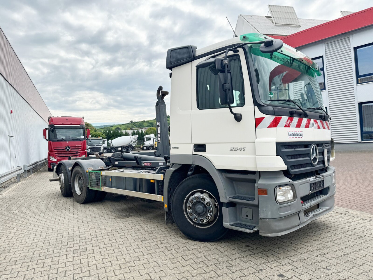 Hook lift truck Mercedes-Benz Actros 2541 L 6x2 Actros 2541 L 6x2, Retader, Lenkachse: picture 8