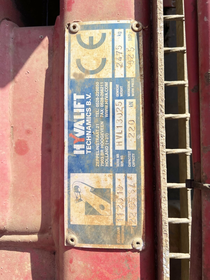 Mercedes-Benz Actros 2551 L 6x2 Actros 2551 L 6x2/46, Retarder, Liftachse, BigSpace, Bi-Xenon - Hook lift truck: picture 4 Mercedes-Benz Actros 2551 L 6x2 Actros 2551 L 6x2/46, Retarder, Liftachse, BigSpace, Bi-Xenon - Hook lift truck: picture 4