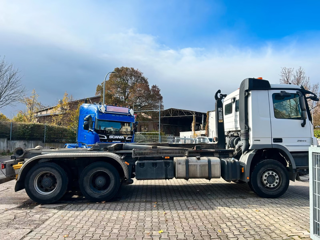 Hook lift truck Mercedes-Benz Actros 2644 L 6x4 Actros 2644 L 6x4: picture 7