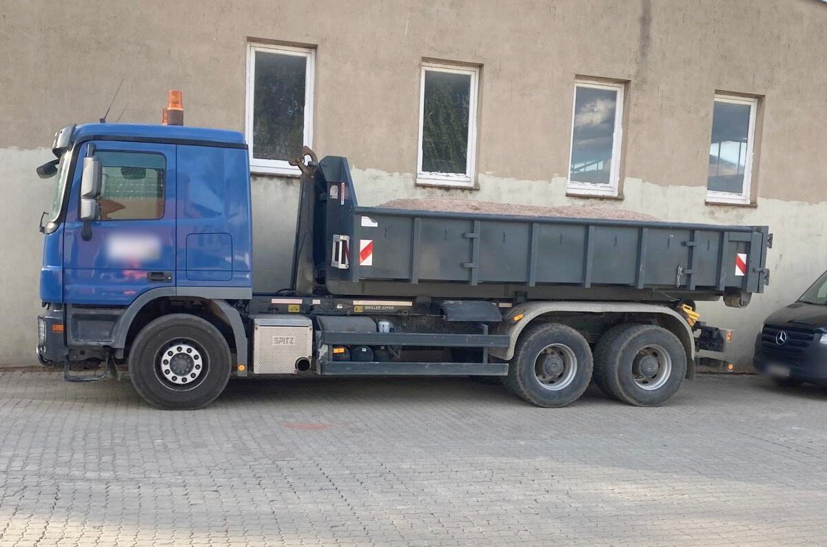 Mercedes-Benz Actros 3346 6x4 Actros 3346 6x4, Retarder - Hook lift truck: picture 1 Mercedes-Benz Actros 3346 6x4 Actros 3346 6x4, Retarder - Hook lift truck: picture 1