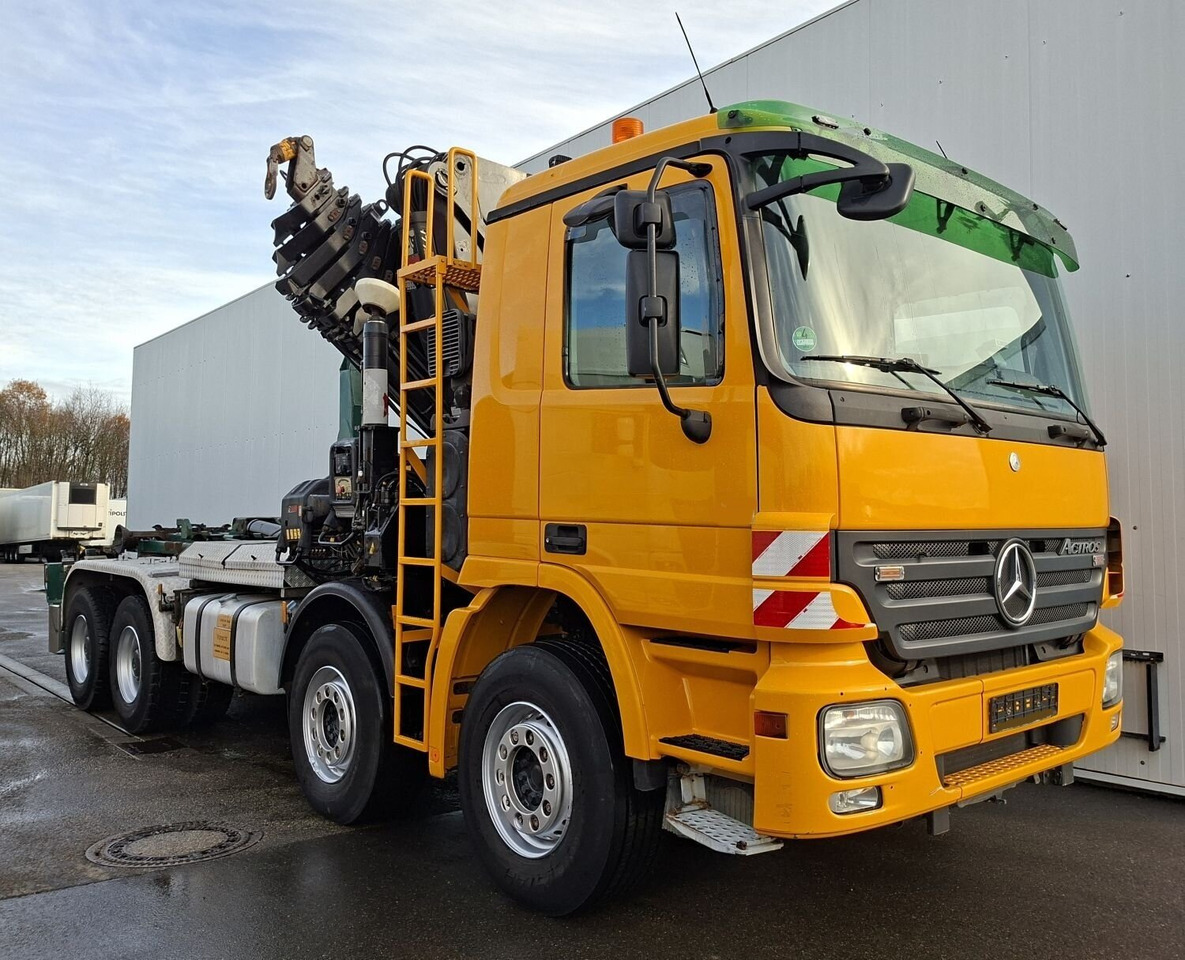 Hook lift truck, Crane truck Mercedes-Benz Actros 4146 K 8x4/4 Actros 4146 K 8x4/4, Retarder, Kran Hiab XS 477 E-7 HiPro, Bj. 2010, Flyjib, Seilwinde, Funk: picture 10 Hook lift truck, Crane truck Mercedes-Benz Actros 4146 K 8x4/4 Actros 4146 K 8x4/4, Retarder, Kran Hiab XS 477 E-7 HiPro, Bj. 2010, Flyjib, Seilwinde, Funk: picture 10