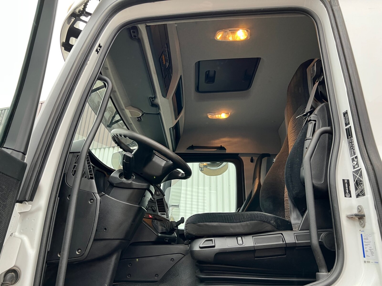 Mercedes-Benz Arocs 1830 K 4x2 Arocs 1830 K 4x2, Funk - Skip loader truck: picture 3 Mercedes-Benz Arocs 1830 K 4x2 Arocs 1830 K 4x2, Funk - Skip loader truck: picture 3