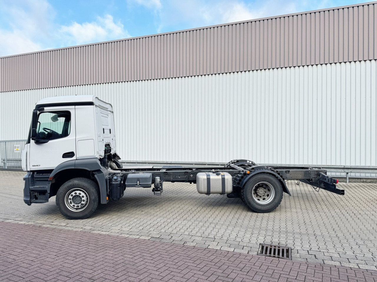 Hook lift truck Mercedes-Benz Arocs 1840 L 4x2 Arocs 1840 L 4x2/48, MultimediaCockpit, Navi: picture 12
