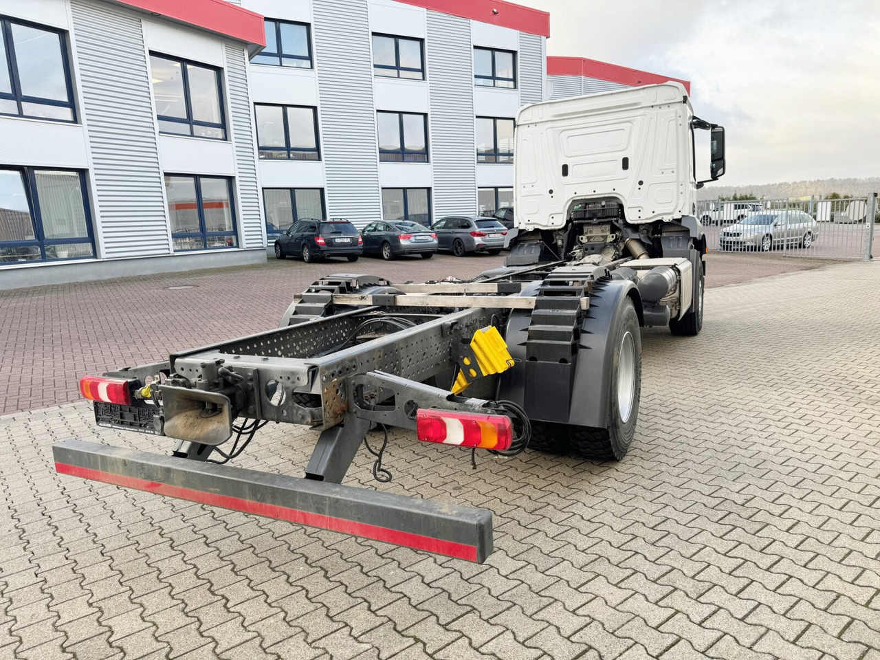 Hook lift truck Mercedes-Benz Arocs 1840 L 4x2 Arocs 1840 L 4x2/48, MultimediaCockpit, Navi: picture 9