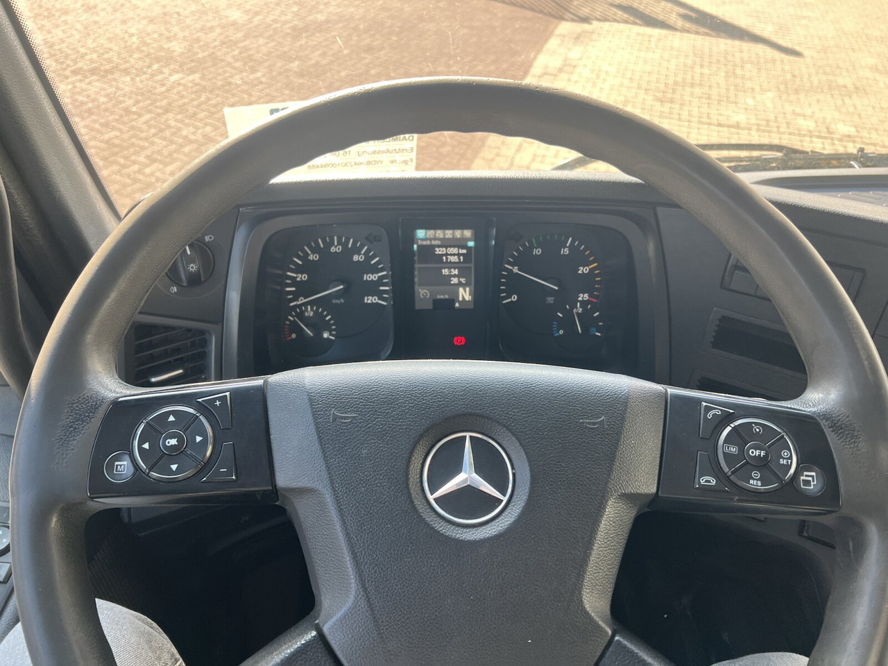 Mercedes-Benz Arocs 3243 K 8x4/4 Arocs 3243 K 8x4/4, Bordmatik - Tipper: picture 4 Mercedes-Benz Arocs 3243 K 8x4/4 Arocs 3243 K 8x4/4, Bordmatik - Tipper: picture 4