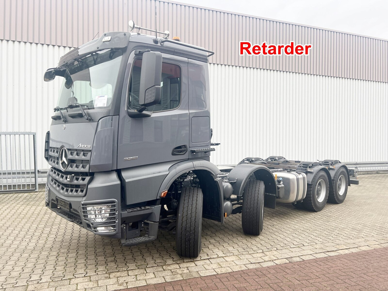 Mercedes-Benz Arocs 3251 L 8x4/4 Arocs 3251 L 8x4/4, mit Motorabtrieb C plus NA - Cab chassis truck: picture 1 Mercedes-Benz Arocs 3251 L 8x4/4 Arocs 3251 L 8x4/4, mit Motorabtrieb C plus NA - Cab chassis truck: picture 1