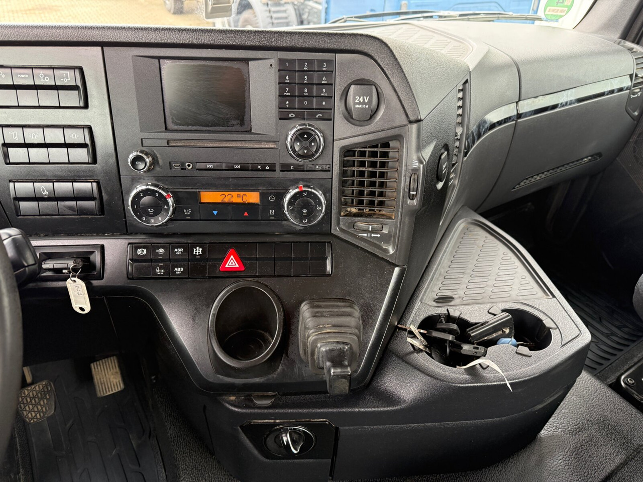 Mercedes-Benz Arocs 3363 K 6x4 Arocs 3363 K 6x4, Grounder, Turbo-Retarder-Kupplung, Bordmatik - Tipper: picture 5 Mercedes-Benz Arocs 3363 K 6x4 Arocs 3363 K 6x4, Grounder, Turbo-Retarder-Kupplung, Bordmatik - Tipper: picture 5