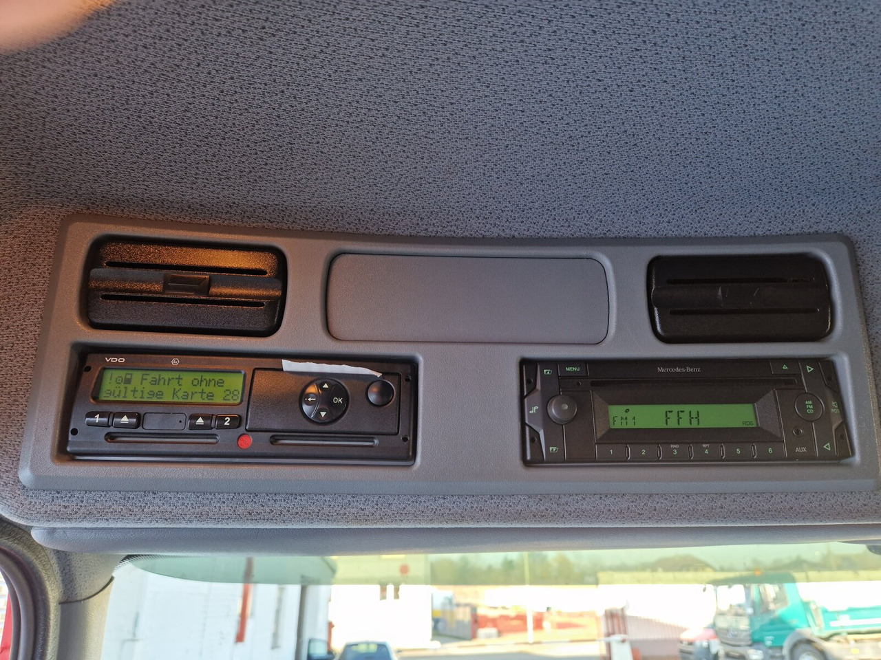 Mercedes-Benz Atego 1218 L 4x2 1218 L 4x2, Fassi Kran F 95A21 5.9m-1.545 kg, - Crane truck: picture 2 Mercedes-Benz Atego 1218 L 4x2 1218 L 4x2, Fassi Kran F 95A21 5.9m-1.545 kg, - Crane truck: picture 2