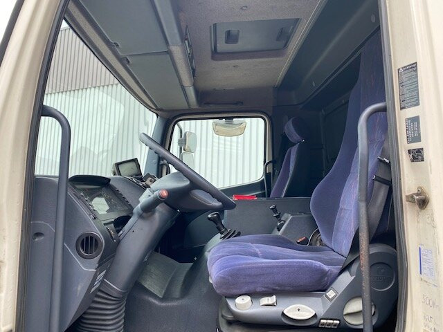 Mercedes-Benz Atego 1323 L 4x2 Atego 1323 L 4x2 Kühlkoffer, Carrier, Trennwand, LBW - Refrigerator truck: picture 4 Mercedes-Benz Atego 1323 L 4x2 Atego 1323 L 4x2 Kühlkoffer, Carrier, Trennwand, LBW - Refrigerator truck: picture 4