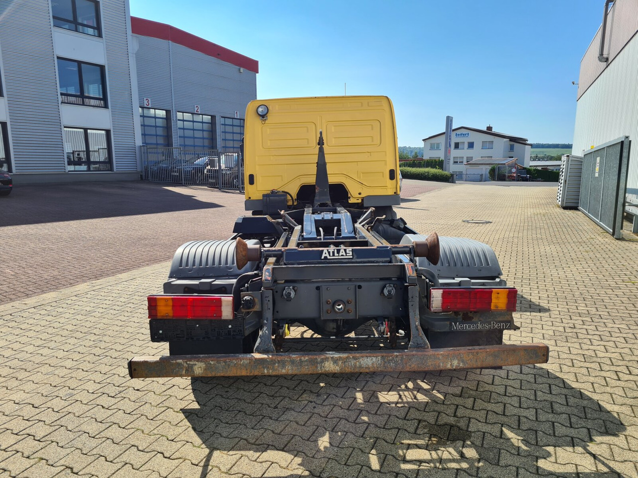Hook lift truck Mercedes-Benz Atego 815 K 4x2 Atego 815 K 4x2: picture 9