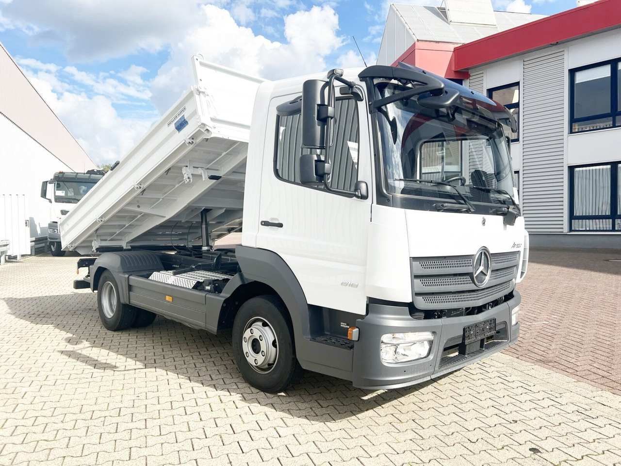 Mercedes-Benz Atego 818/23 K 4x2 Atego 818/23 K 4x2, 2x AHK, Meiller-Kipper, mehrfach Vorhanden! on lease Mercedes-Benz Atego 818/23 K 4x2 Atego 818/23 K 4x2, 2x AHK, Meiller-Kipper, mehrfach Vorhanden!: picture 6