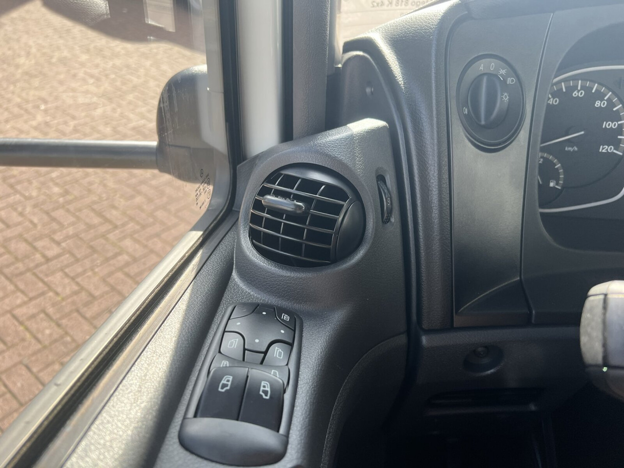 Mercedes-Benz Atego 818/23 K 4x2 Atego 818/23 K 4x2, 2x AHK, Meiller-Kipper, mehrfach Vorhanden! on lease Mercedes-Benz Atego 818/23 K 4x2 Atego 818/23 K 4x2, 2x AHK, Meiller-Kipper, mehrfach Vorhanden!: picture 4