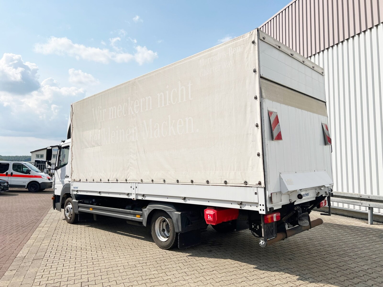 Curtainsider truck Mercedes-Benz Atego 818/23 L 4x2 Atego 818/23 L 4x2 mit Sörensen LBW: picture 13