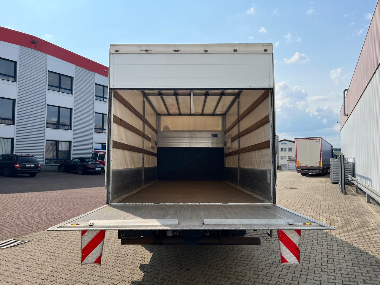 Curtainsider truck Mercedes-Benz Atego 818/23 L 4x2 Atego 818/23 L 4x2 mit Sörensen LBW: picture 11