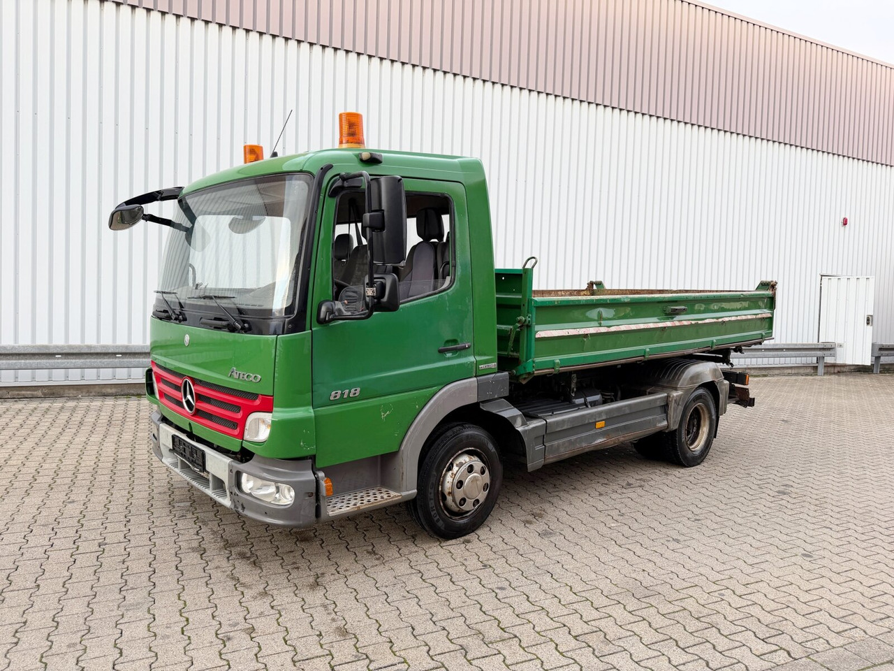 Tipper Mercedes-Benz Atego 818 K 4x2 Atego 818 K 4x2, 2x AHK: picture 8 Tipper Mercedes-Benz Atego 818 K 4x2 Atego 818 K 4x2, 2x AHK: picture 8