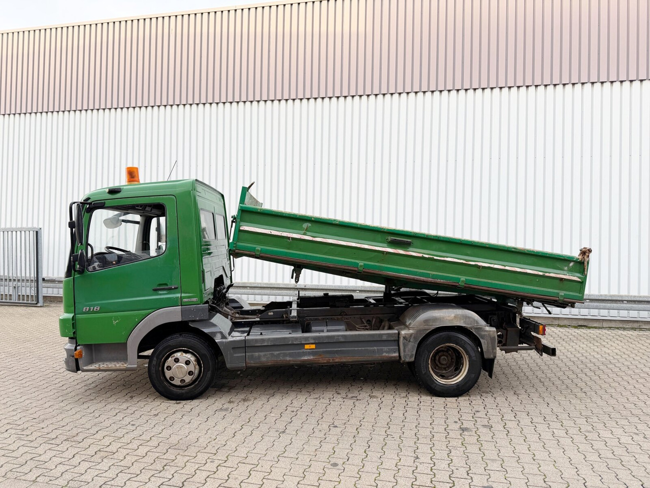 Tipper Mercedes-Benz Atego 818 K 4x2 Atego 818 K 4x2, 2x AHK: picture 14 Tipper Mercedes-Benz Atego 818 K 4x2 Atego 818 K 4x2, 2x AHK: picture 14
