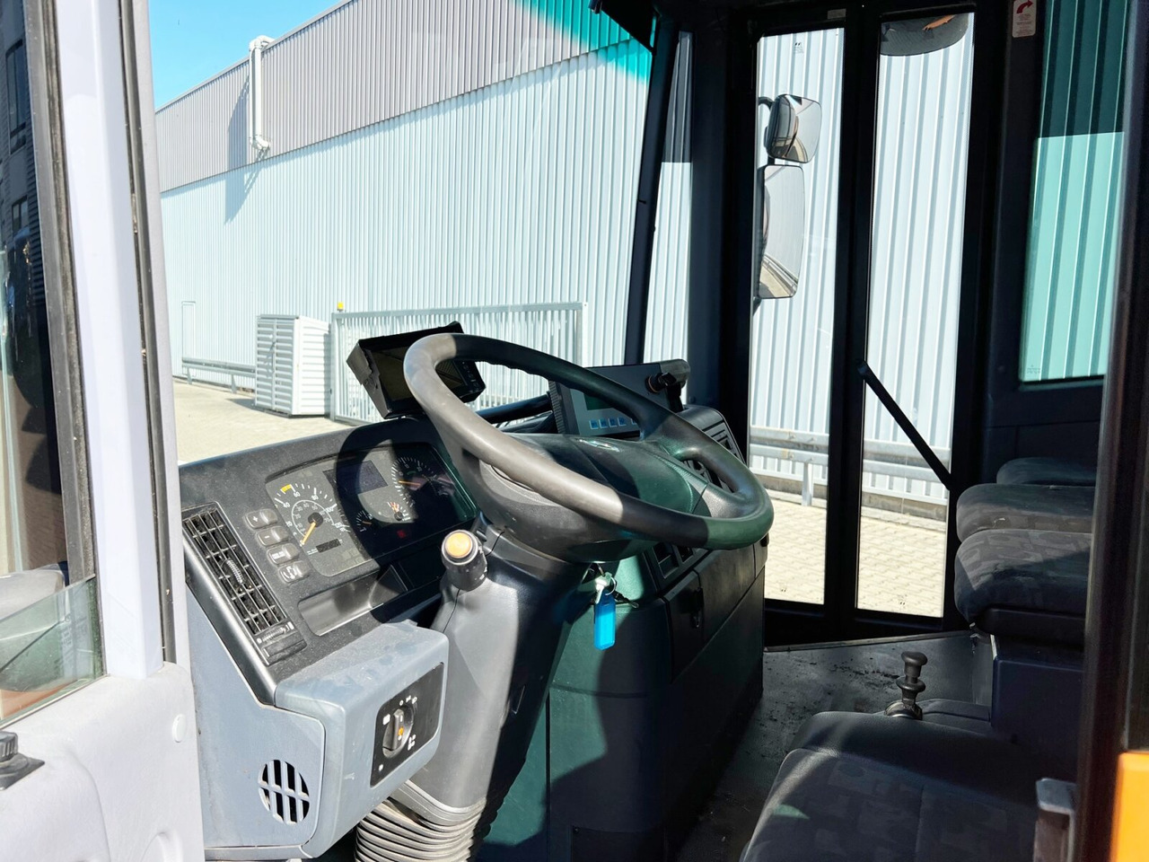 Garbage truck for transportation of garbage Mercedes-Benz Econic 2629 L/NLA 6x2/4 Econic 2629 L/NLA 6x2/4, EEV, Lenkachse, FAUN Rotopress 519L, Zöller-Schüttung: picture 15