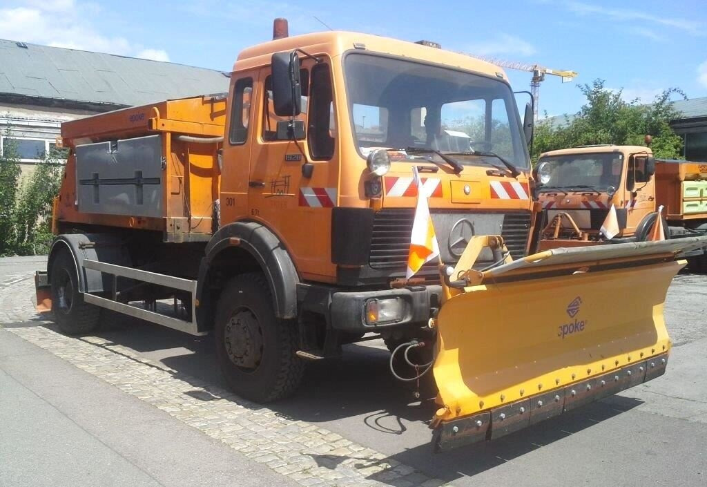 Mercedes-Benz NG 1928 A 4x4 NG 1928 A 4x4, V8-Motor, Winterdienstaustattung - Cab chassis truck: picture 2 Mercedes-Benz NG 1928 A 4x4 NG 1928 A 4x4, V8-Motor, Winterdienstaustattung - Cab chassis truck: picture 2