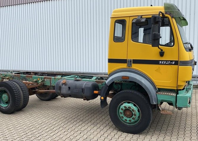 Cab chassis truck Mercedes-Benz SK 1824 AK 4x4 SK 1824 AK 4x4 Chassis: picture 8