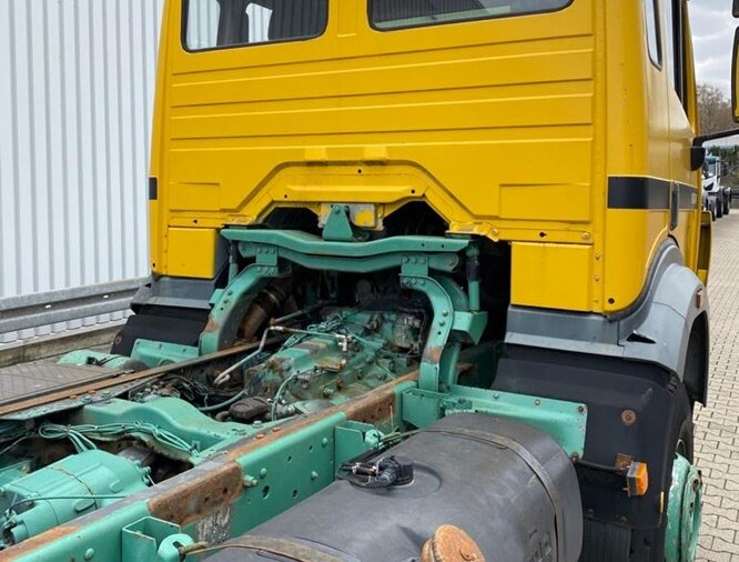 Cab chassis truck Mercedes-Benz SK 1824 AK 4x4 SK 1824 AK 4x4 Chassis: picture 9