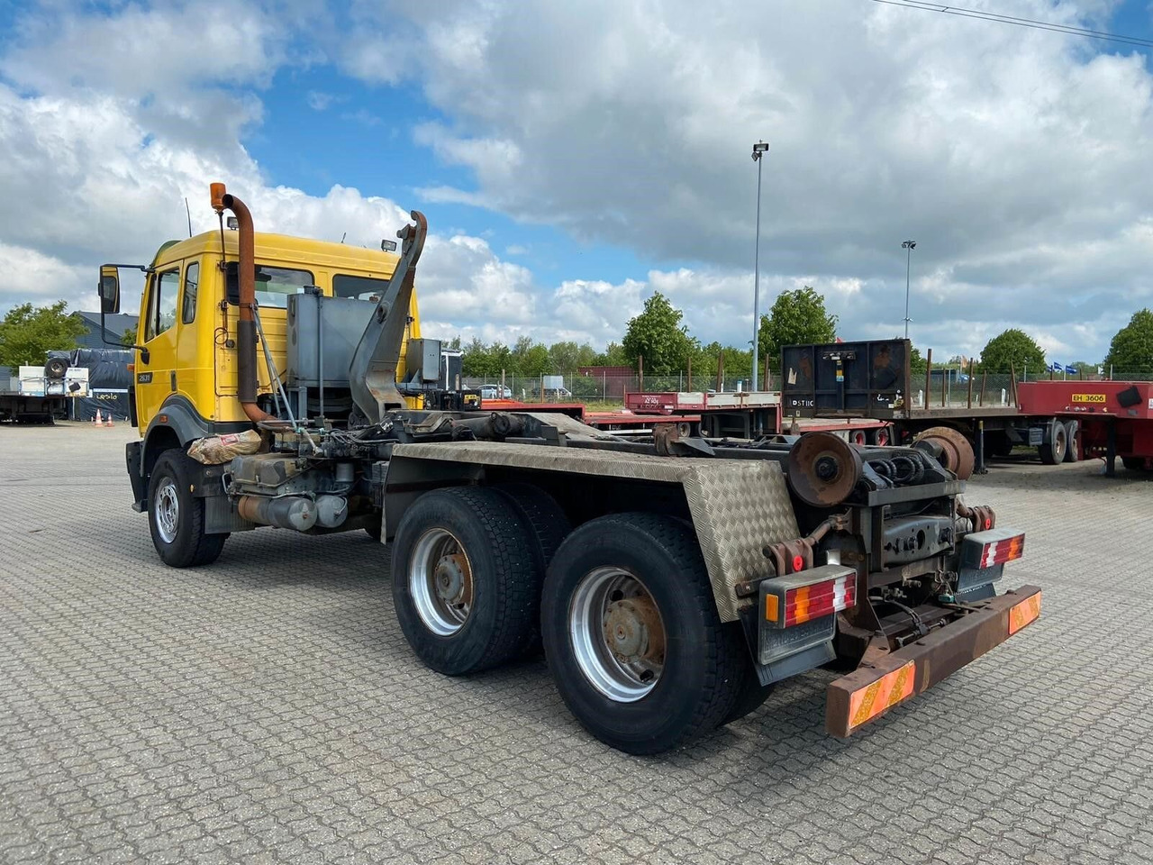 Hook lift truck Mercedes-Benz SK II 2631 6x4 SK II 2631 6x4, Winterdienstausstattung: picture 8