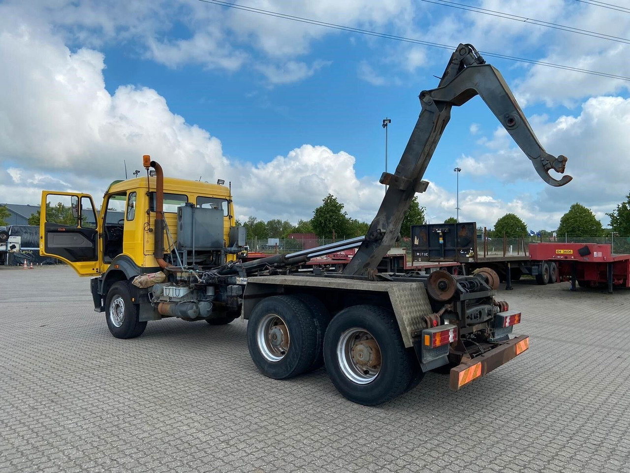 Hook lift truck Mercedes-Benz SK II 2631 6x4 SK II 2631 6x4, Winterdienstausstattung: picture 10