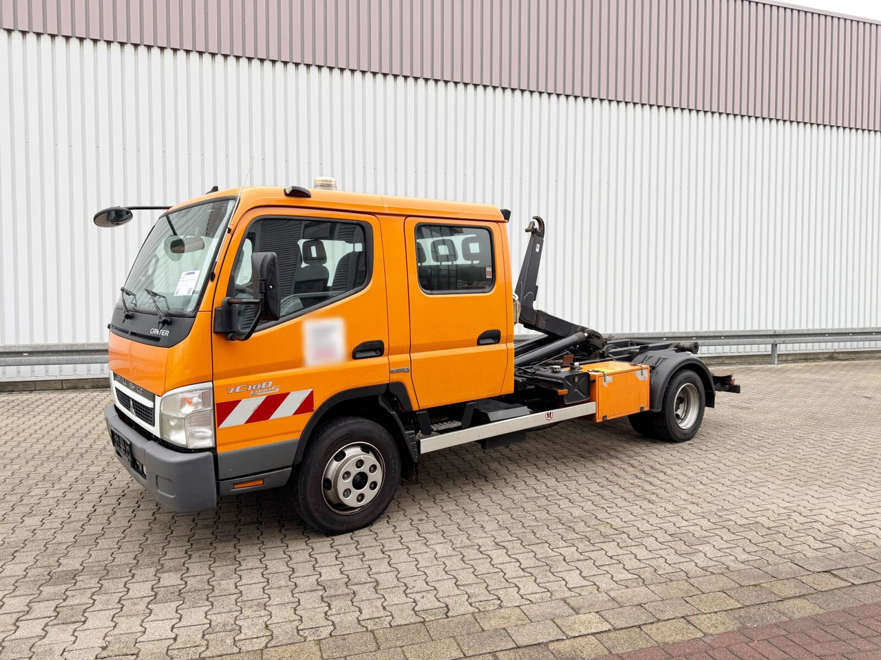 Mitsubishi Canter Fuso 7C18D 4x2 Doka Canter Fuso 7C18D 4x2 Doka, EEV, City-Abroller - Hook lift truck: picture 1 Mitsubishi Canter Fuso 7C18D 4x2 Doka Canter Fuso 7C18D 4x2 Doka, EEV, City-Abroller - Hook lift truck: picture 1