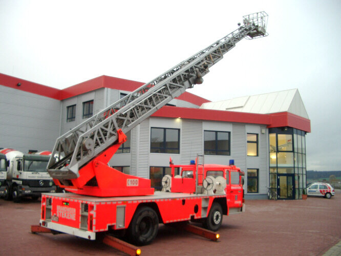 Fire truck Renault G F231 4x2: picture 9
