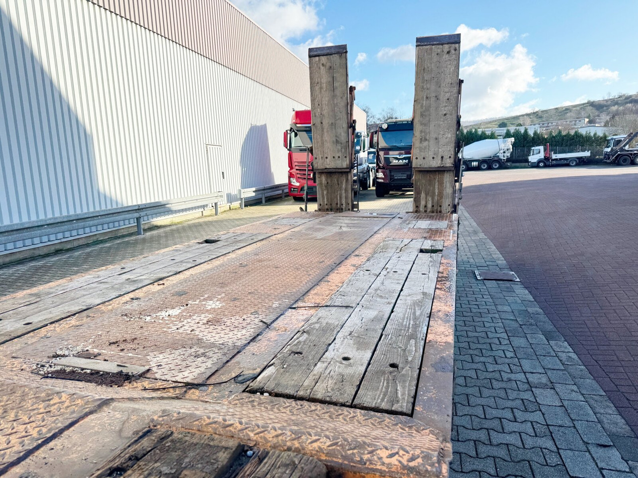 Low loader trailer for transportation of heavy machinery T 3 Kompakt 30,0 T 3 Kompakt  30,0, Hydr. Rampen, Verbr. auf 3m: picture 12