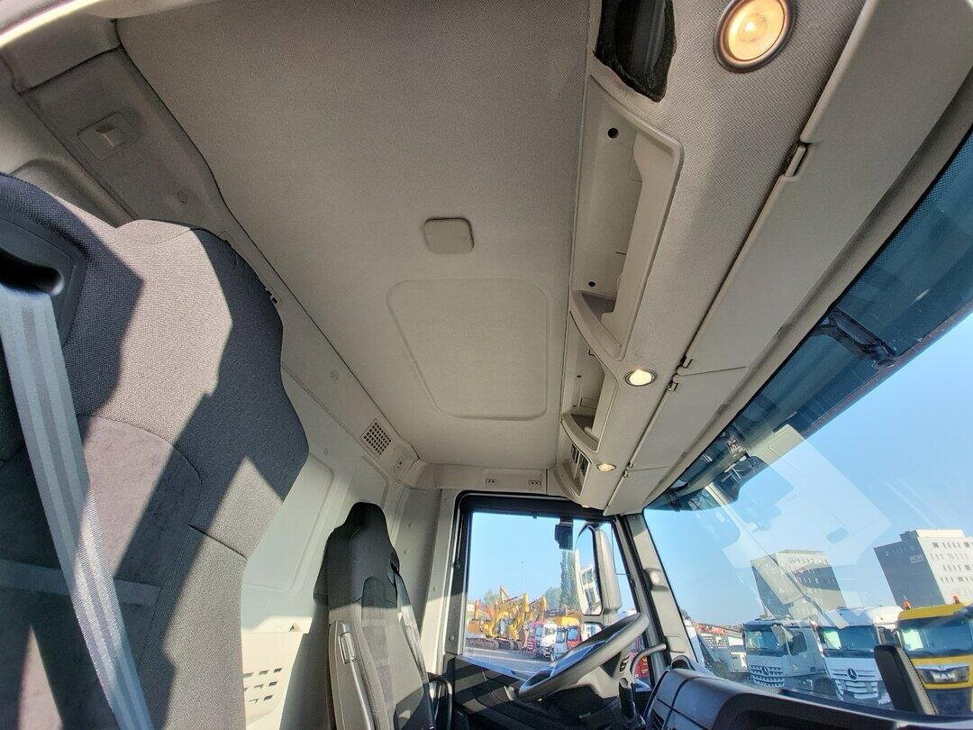 T-Way 360 6x6 T-Way 360 6x6, Nebenantrieb - Cab chassis truck: picture 5 T-Way 360 6x6 T-Way 360 6x6, Nebenantrieb - Cab chassis truck: picture 5