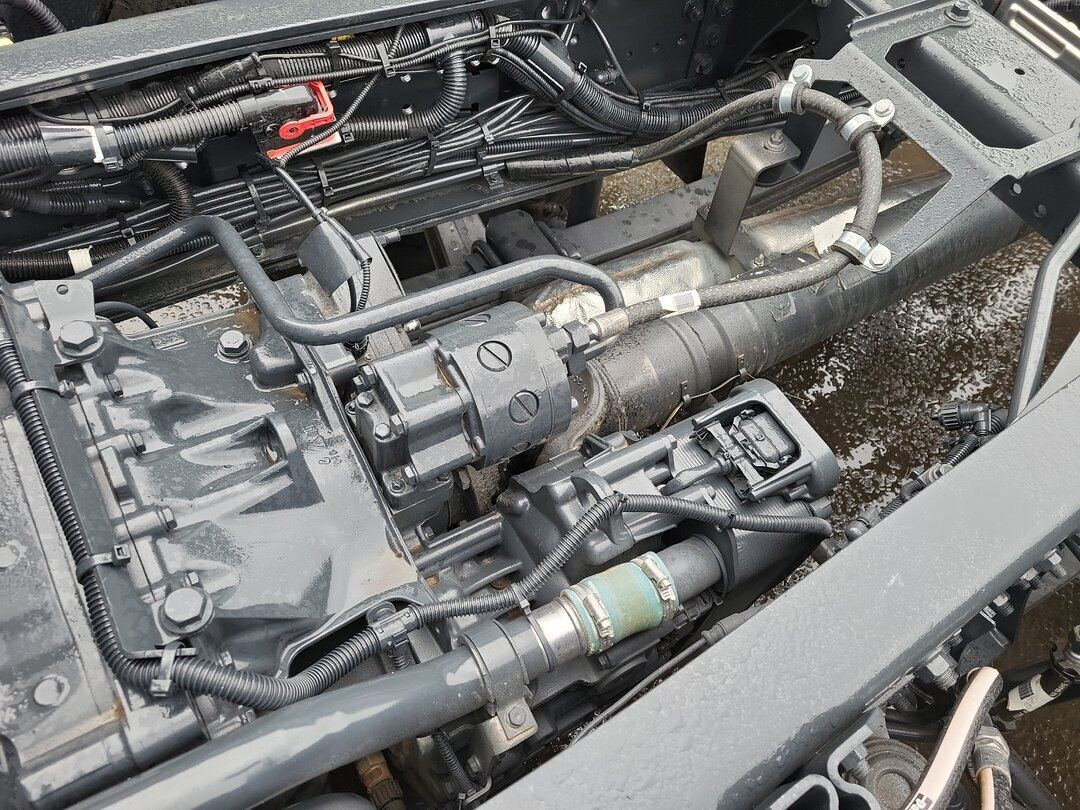 T-Way AT410T51/58 8x4 T-Way AT410T51/58 8x4, Retarder, Bordmatik, 4x VORHANDEN! - Tipper: picture 5 T-Way AT410T51/58 8x4 T-Way AT410T51/58 8x4, Retarder, Bordmatik, 4x VORHANDEN! - Tipper: picture 5