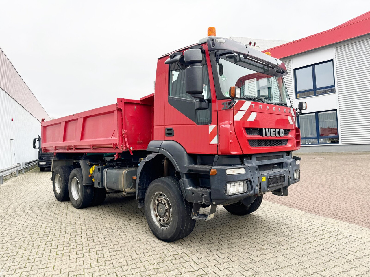 Tipper Trakker AD260T45W 6x6 Trakker AD260T45W 6x6, Bordmatik: picture 9