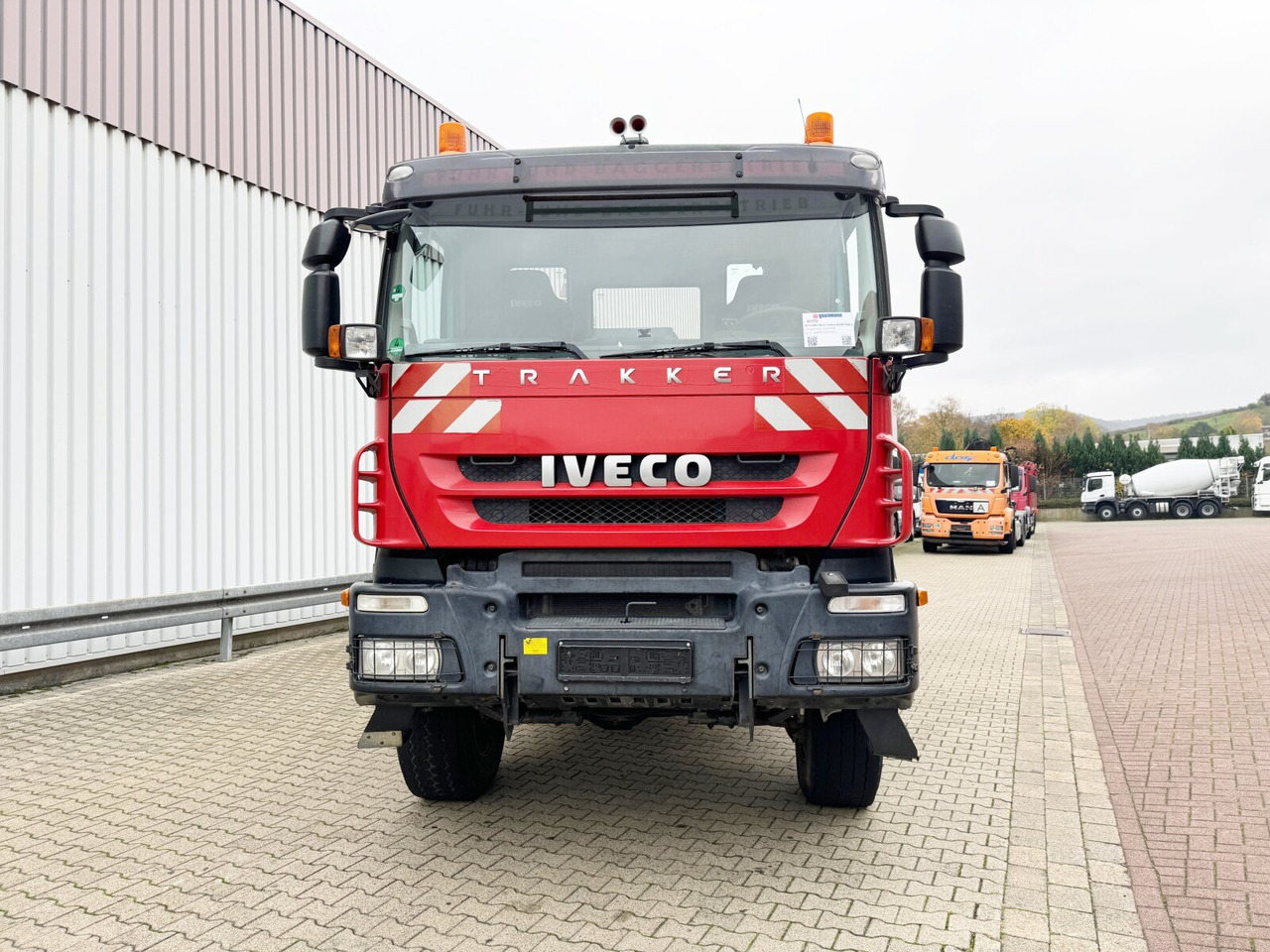 Tipper Trakker AD260T45W 6x6 Trakker AD260T45W 6x6, Bordmatik: picture 8