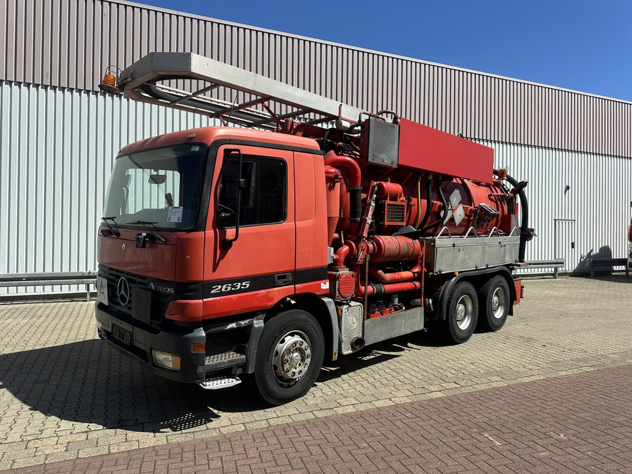 Truck Mercedes-Benz Actros 2635 6x4 Actros 2635 6x4, Kutschke Saug- und Spülwagen ca. 13,5m³: picture 1