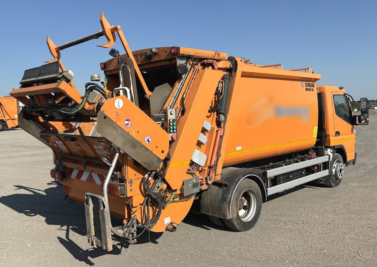 Mitsubishi Fuso 7C18 4x2 Fuso 7C18 4x2, Zöller Micro XL 7, Zöller Schüttung - Truck: picture 3 Mitsubishi Fuso 7C18 4x2 Fuso 7C18 4x2, Zöller Micro XL 7, Zöller Schüttung - Truck: picture 3