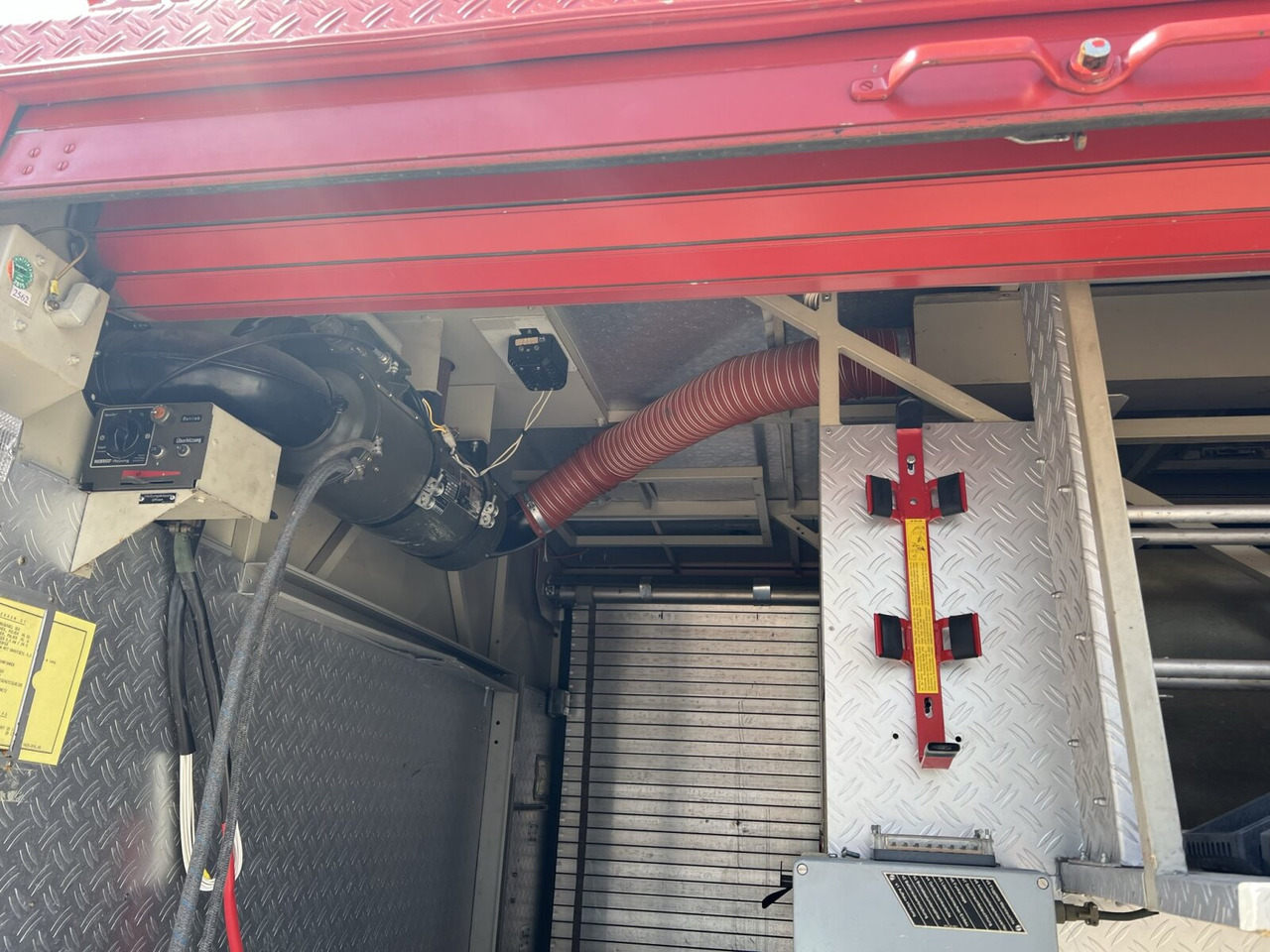 Unimog U 1300 L 435/11 4x4 U 1300 L 435/11 4x4, -Feuerwehr - Fire truck: picture 5 Unimog U 1300 L 435/11 4x4 U 1300 L 435/11 4x4, -Feuerwehr - Fire truck: picture 5