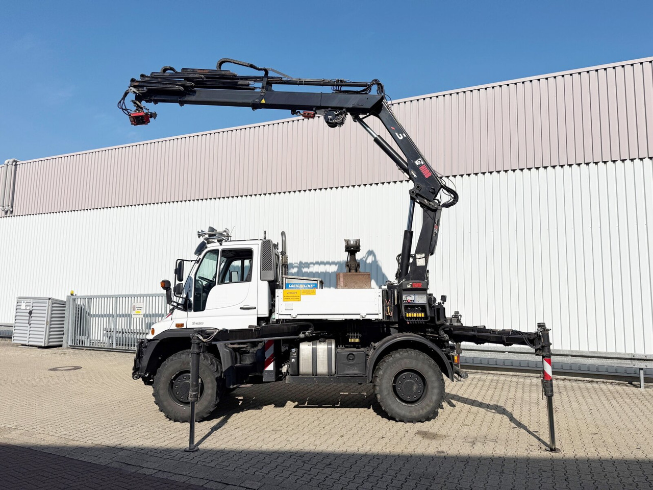 Unimog U400 4x4 U400 4x4, Frontzapfwelle, Heckkran Hiab XS 144-E4 HiDuo, Seilwinde, Funk - Mobile crane: picture 5 Unimog U400 4x4 U400 4x4, Frontzapfwelle, Heckkran Hiab XS 144-E4 HiDuo, Seilwinde, Funk - Mobile crane: picture 5