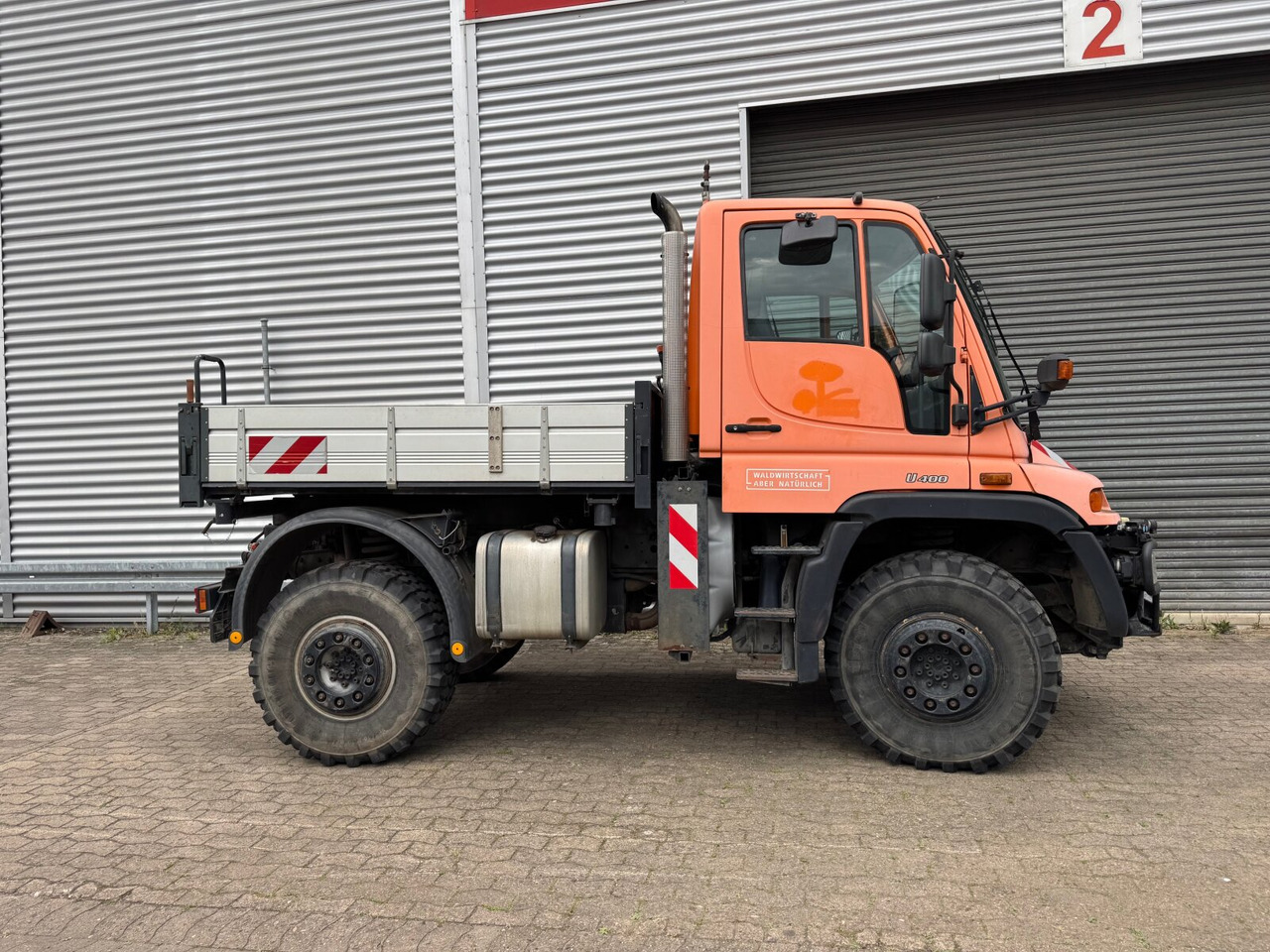 Unimog U 400 405/12 4x4 U 400 405/12 4x4, Kipper, Kommunalhydraulik, VarioPilot, Zapfwelle - Van: picture 2 Unimog U 400 405/12 4x4 U 400 405/12 4x4, Kipper, Kommunalhydraulik, VarioPilot, Zapfwelle - Van: picture 2