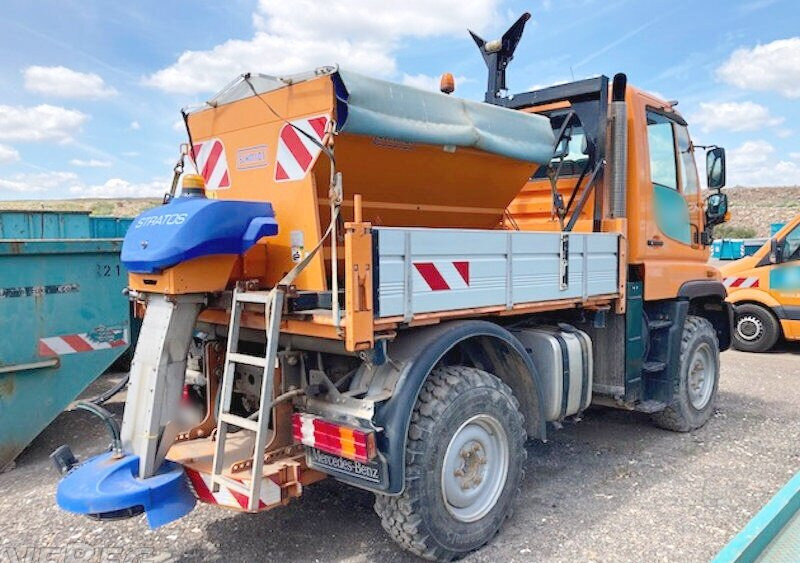 Unimog U300 405/10 4x4 U300 405/10 4x4, Kommunalhydraulik, Frontzapfwelle, Kipper - Van: picture 3 Unimog U300 405/10 4x4 U300 405/10 4x4, Kommunalhydraulik, Frontzapfwelle, Kipper - Van: picture 3