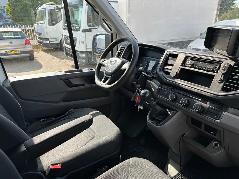 Box van MAN TGE TGE 3.180 + 360 CAMERA + LIFT + EURO 6B + AIRCO + 720 KG LOADING + 3 SEATS: picture 8