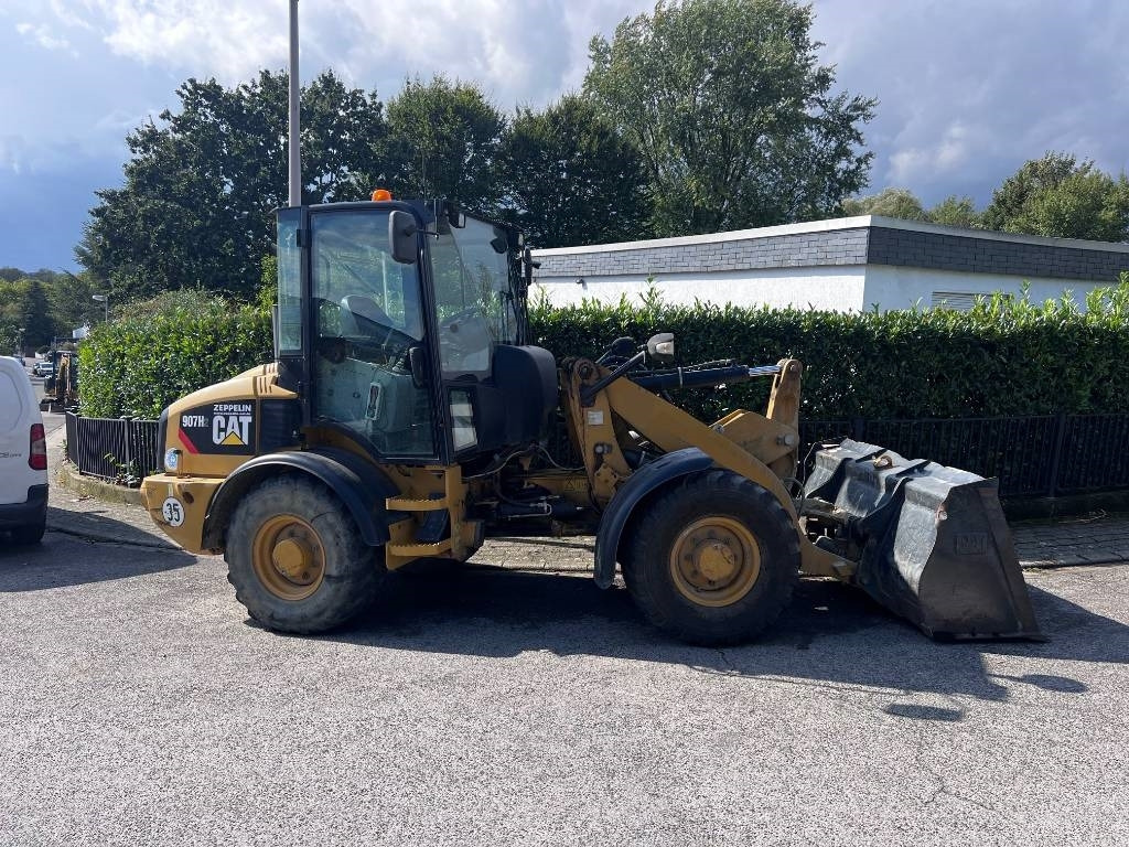CAT 907H2 35Km/h EPA - CE - Wheel loader: picture 1 CAT 907H2 35Km/h EPA - CE - Wheel loader: picture 1