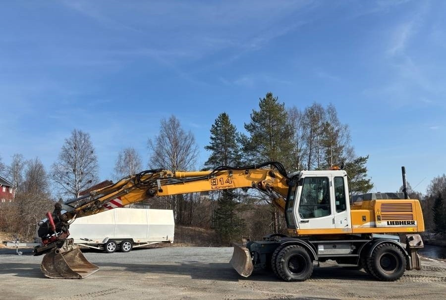 Liebherr A 914 Litronic A2-PL Tiltrotator 30Km/h - Wheel excavator: picture 1 Liebherr A 914 Litronic A2-PL Tiltrotator 30Km/h - Wheel excavator: picture 1