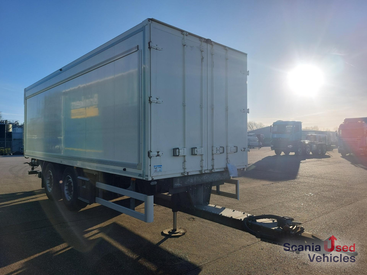 KFB Jessen ZAA Durchlader mit LBW MBB Typ C2000S - Closed box trailer: picture 1 KFB Jessen ZAA Durchlader mit LBW MBB Typ C2000S - Closed box trailer: picture 1