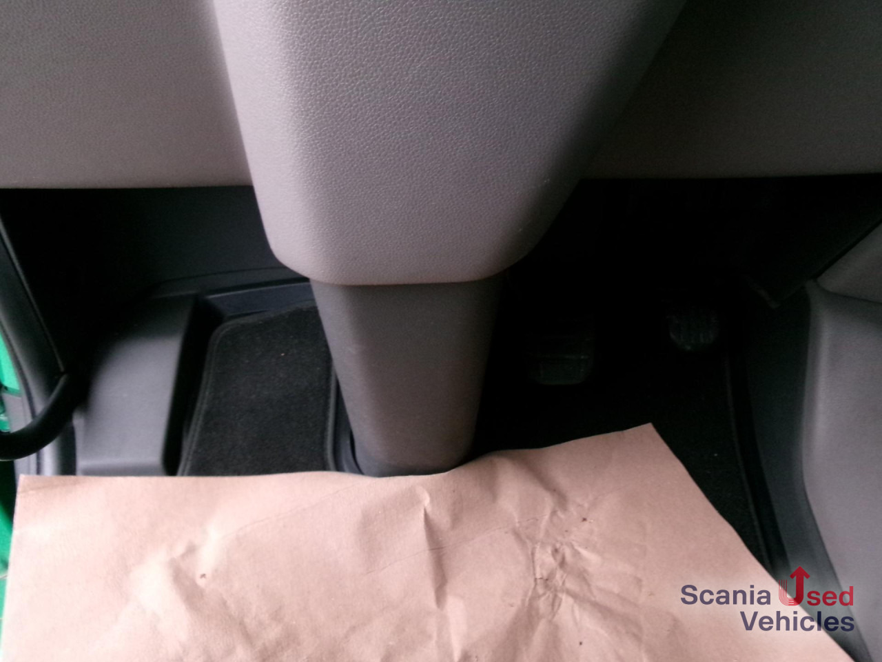 SCANIA R 450 A4x2EB 2 Tanks Standklima TOP!!! - Tractor unit: picture 4 SCANIA R 450 A4x2EB 2 Tanks Standklima TOP!!! - Tractor unit: picture 4