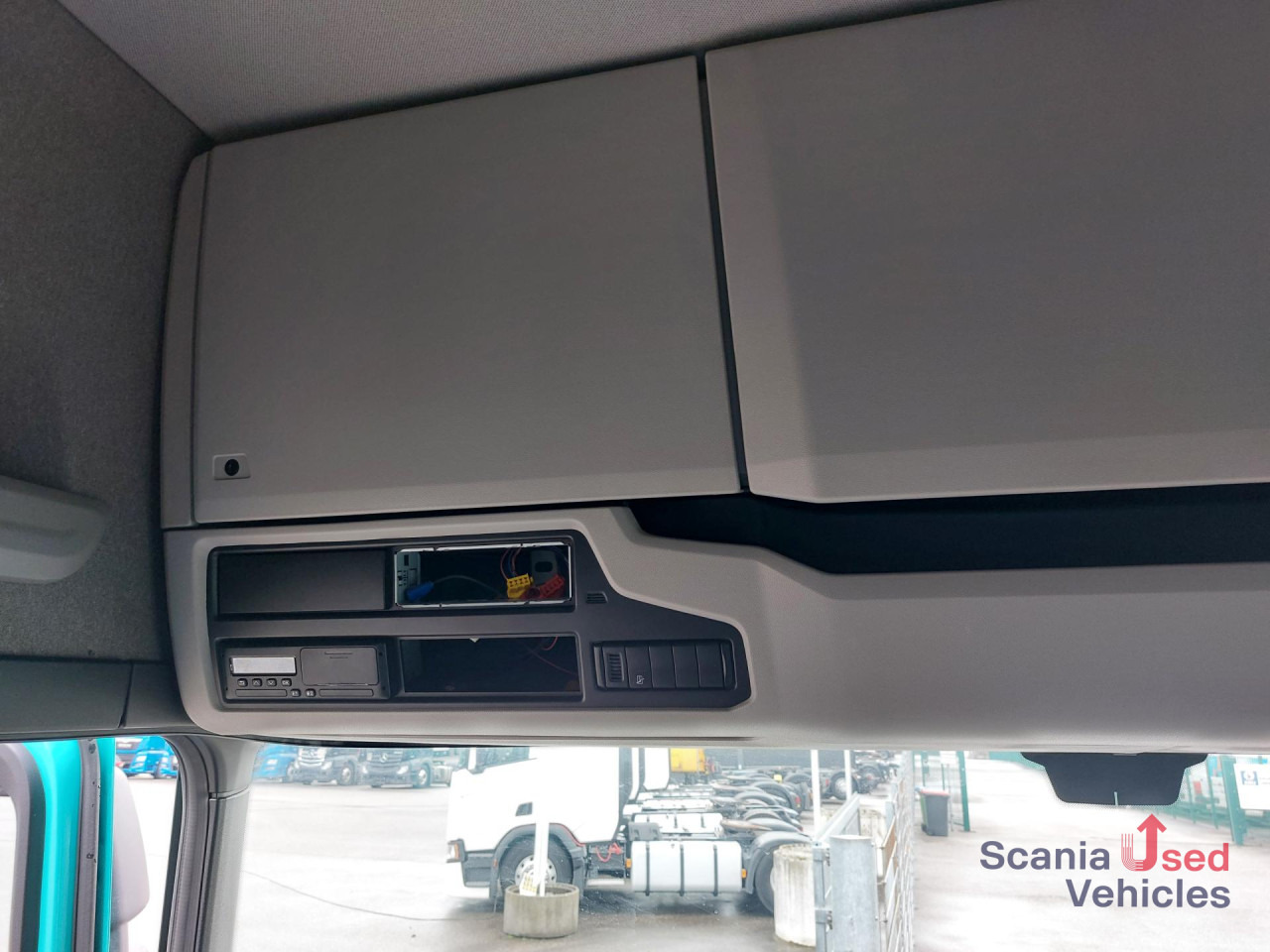 SCANIA R 450 A4x2EB Volumen Mega Jumbo Standklima Navi - Tractor unit: picture 2 SCANIA R 450 A4x2EB Volumen Mega Jumbo Standklima Navi - Tractor unit: picture 2