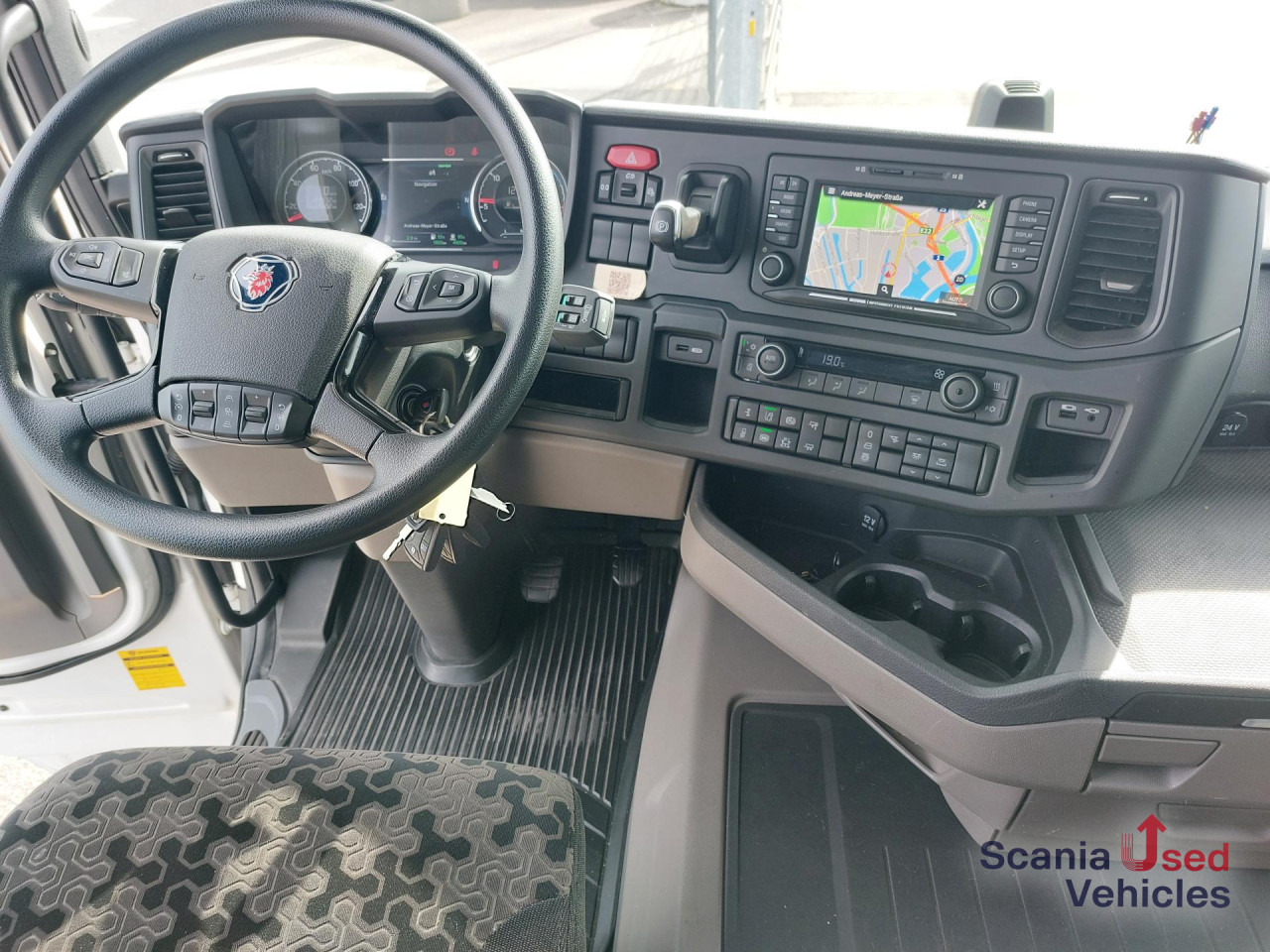 SCANIA R 460 A4x2NA SUPER, 2 Kreis Hydraulik - Tractor unit: picture 3 SCANIA R 460 A4x2NA SUPER, 2 Kreis Hydraulik - Tractor unit: picture 3