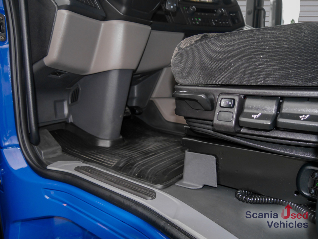 SCANIA R 460 A4x2NA - SUPER - - Tractor unit: picture 3 SCANIA R 460 A4x2NA - SUPER - - Tractor unit: picture 3