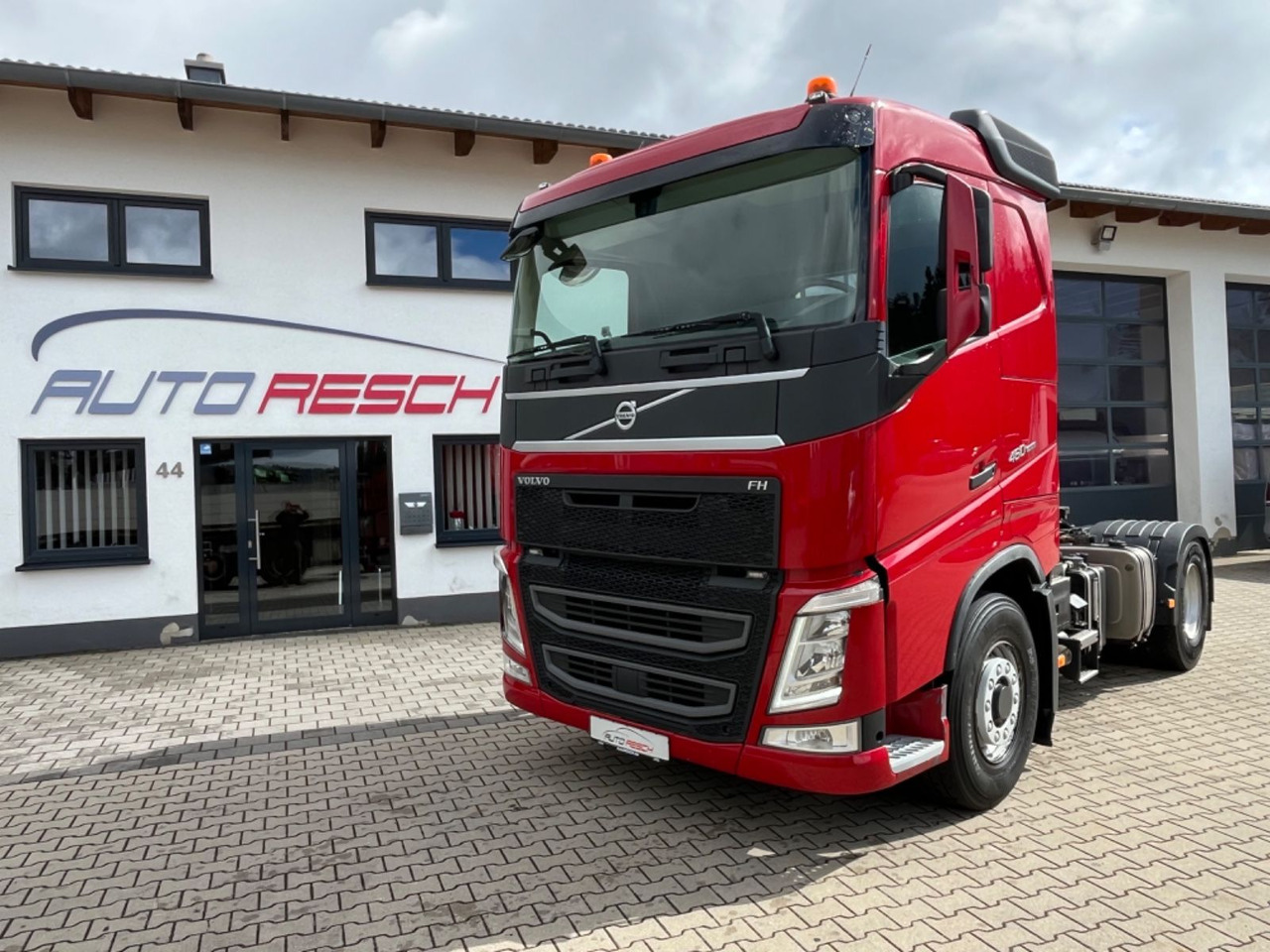 Volvo FH 460 X-Track Creep Kipphydraulk - Tractor unit: picture 1 Volvo FH 460 X-Track Creep Kipphydraulk - Tractor unit: picture 1